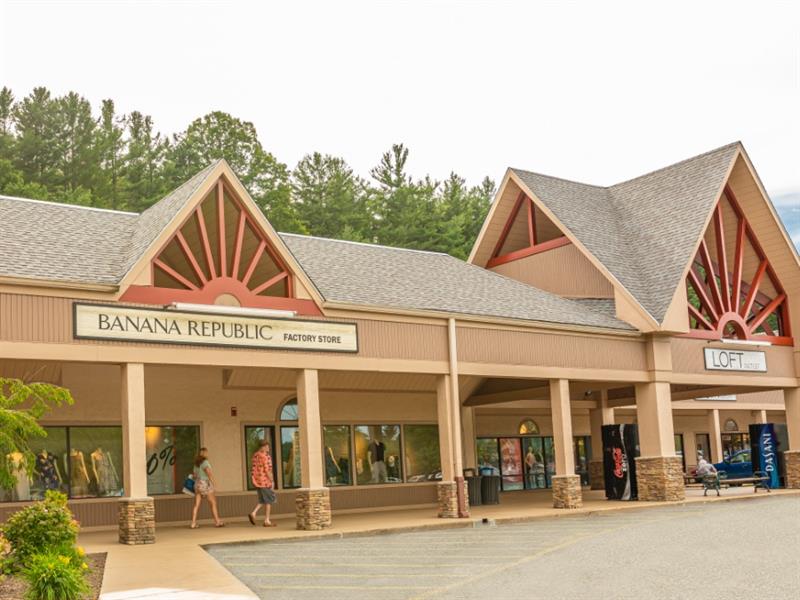 Tanger Outlets Blowing Rock Center Image #5